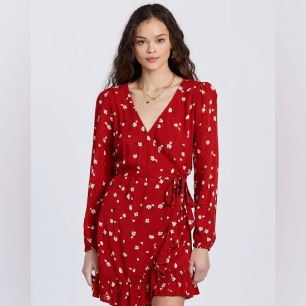 Billabong lovin you floral dress small